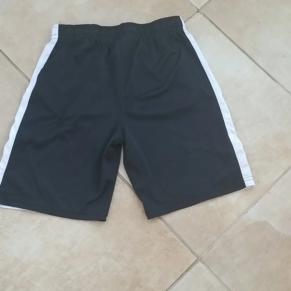 Childrens place sport black and white short large
